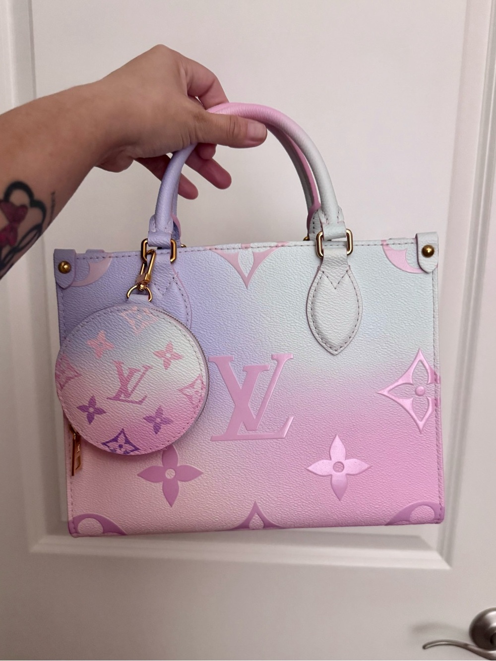 Louis Vuitton onthego pm Sunrise Pastel
